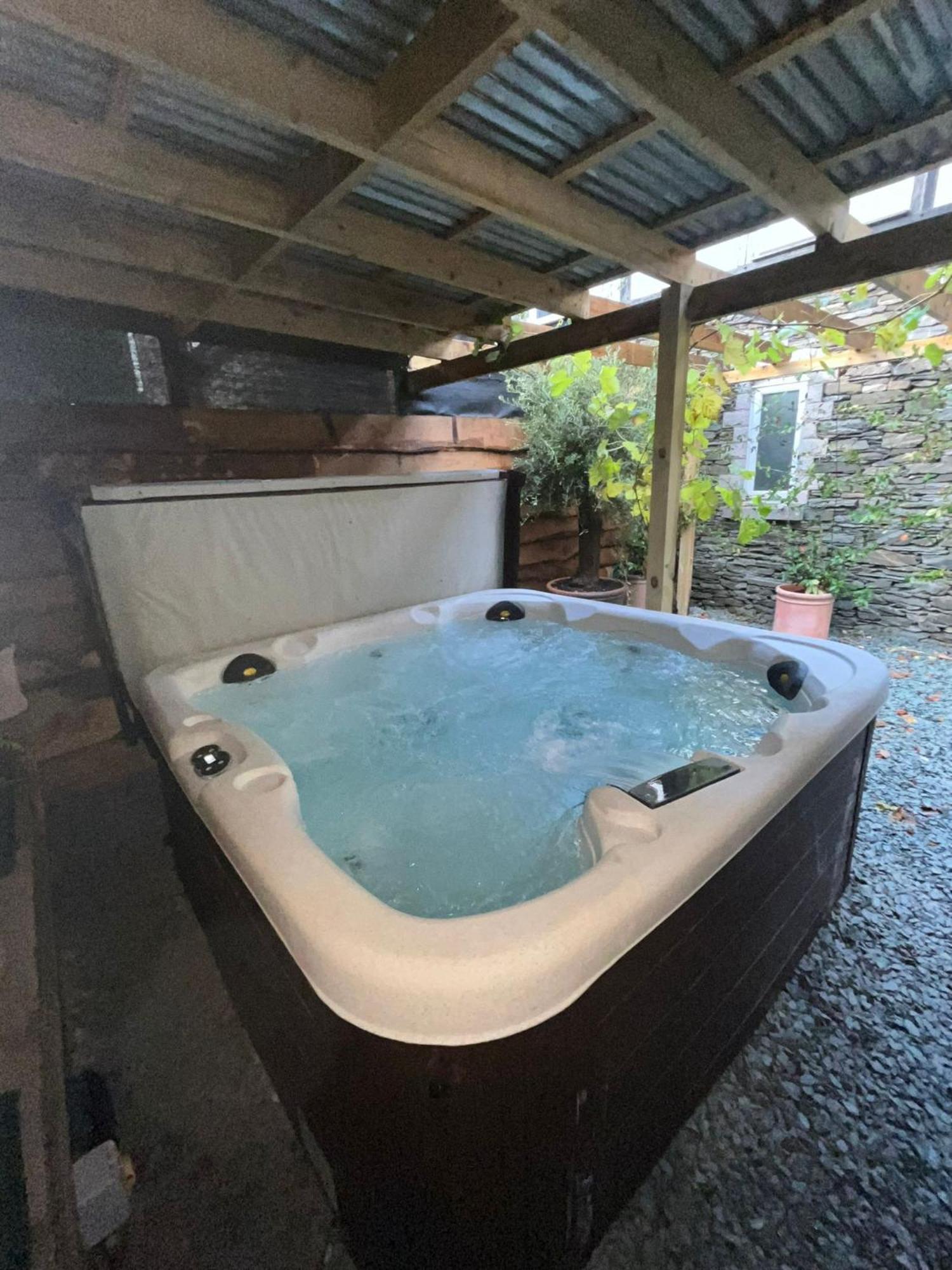Appartamento Quirky Retreats - The Hidden Retreat Windermere Esterno foto